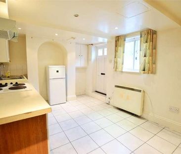 Baker Street, Reading, Berkshire, RG1 - Photo 1