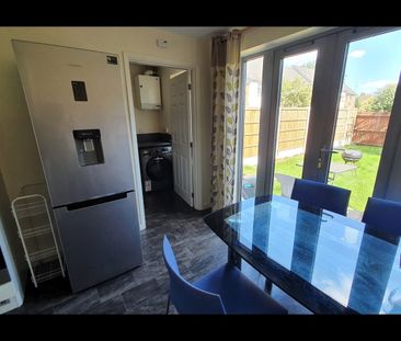 4 Bed Terraced House, Nazareth Road, NG7 - Photo 5
