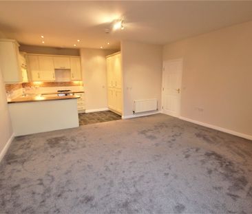 2 bedroom apartment to let - Photo 3