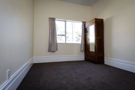 12 Gordon Street, Newtown - Photo 5