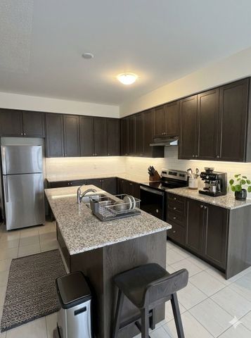 For Lease - 17 Brixham Lane, Brampton, Ontario - Photo 3