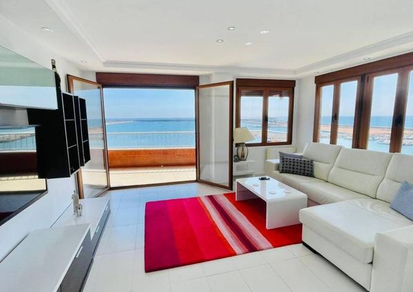 Welcome to your dream Apartment in Torrevieja with sea views!