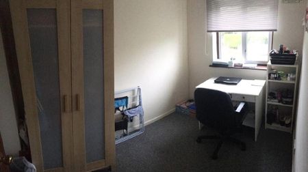 4 bedroom house to rent - Photo 2