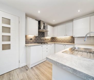 Price £1,695 pcm - Available Now - Unfurnished - Photo 6