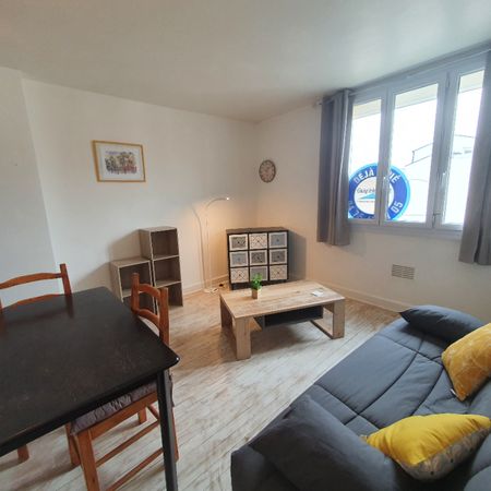 LOCATION : appartement F1 meublé à VALENCE - Photo 3