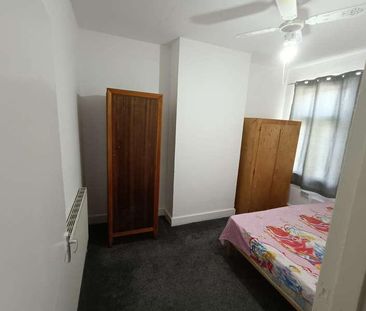 Kingsley Road, TW3 - Photo 6