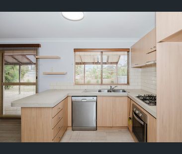 CLASSIC CHARM, EVERYDAY EASE — BASSENDEAN - Photo 6