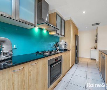 24 Bluestone Gardens, Jerrabomberra NSW 2619 - House For Rent | Domain - Photo 6