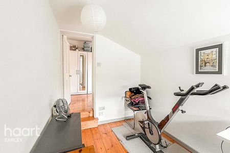 4 bedroom terraced house to rent - Photo 3