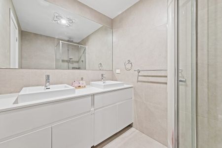 3 Hardy Loop, Keysborough VIC 3173 - Townhouse For Rent | Domain - Photo 5