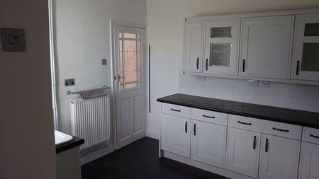 2 bedroom detached bungalow to rent - Photo 5