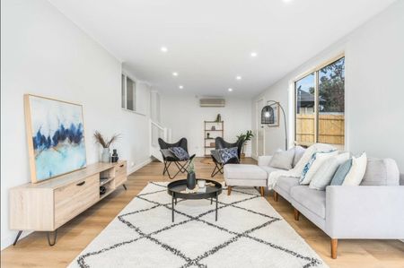 Generous Family Home with Easy Commute - Photo 4