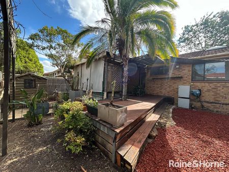 Well Presented home with Modern Bathrooms - Photo 3