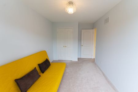 For Lease - 2151 Forest Gate Park, Oakville, Ontario - Photo 3