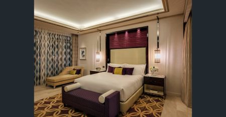 Experience 5-Star Living – All Inclusive Rents Incl. Parking & Daily Maid Service– Now Leasing at The Darling, The Star Gold Coast - Photo 3