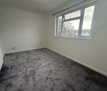 Old Stoke Road, AYLESBURY - Photo 2