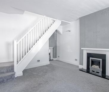 Wordsworth Street, Burnley - Photo 6