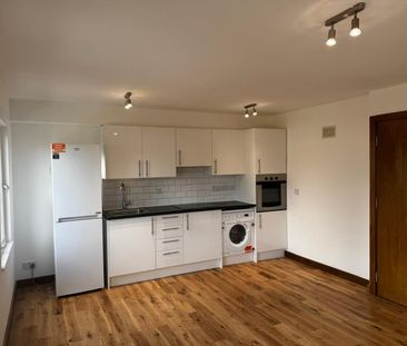 1 Bed Flat, Deptford High Street, SE8 - Photo 5