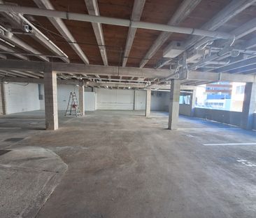 Beautifully Renovated, Perfectly Located - Photo 4