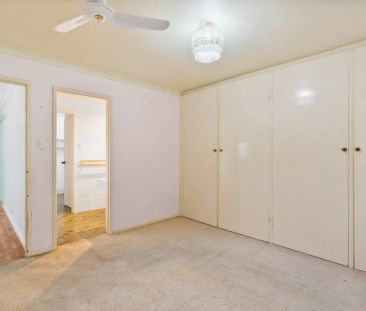 Family-Friendly Living In a Coastal Setting. - Photo 5