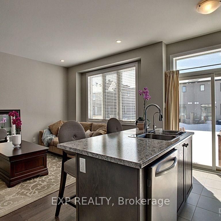 For Lease - 616 GERANIUM Walk, Stittsville - Munster - Richmond, Ontario - Photo 1