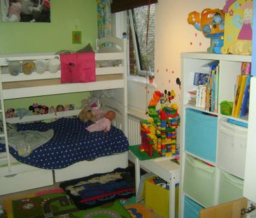 2 bedroom flat to rent - Photo 2