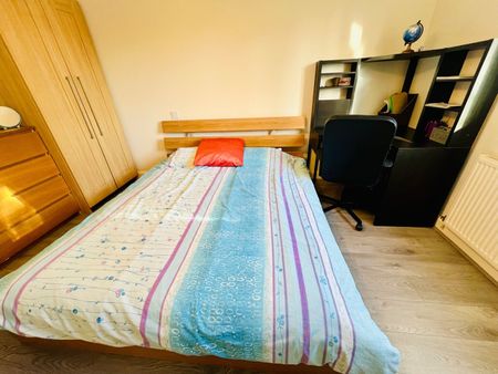 2 Bed Flat, Park Lodge, M16 - Photo 3