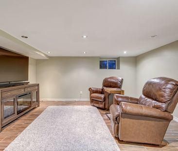 For Lease - 145 Kingston Road, Toronto, Ontario - Photo 4