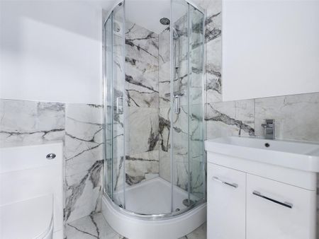 1 bedroom property to rent - Photo 2