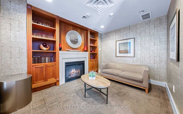 For Lease - 21 Hillcrest Avenue Unit# 906, Toronto, Ontario - Photo 1