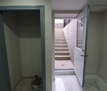 For Lease - 4 Mellowood Avenue Unit# (Basement), Brampton, Ontario - Photo 1