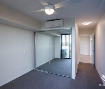 Experience the Best of Urban Living in the Heart of Woolloongabba! - Photo 1