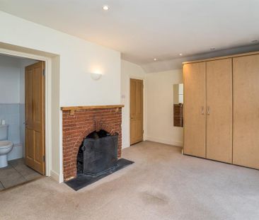 2 bedroom detached bungalow to rent - Photo 1