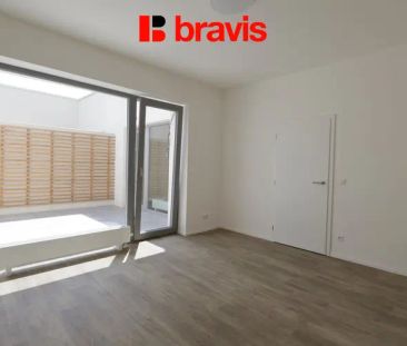 Pronájem novostavby 2+kk s prostornou terasou, sklepem a parkovacím... - Photo 1