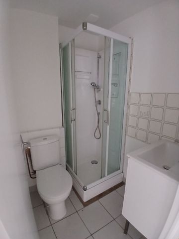 Location Appartement 1 pièce 31m² - Photo 3