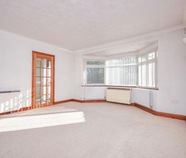 3 bedroom detached bungalow to rent - Photo 4