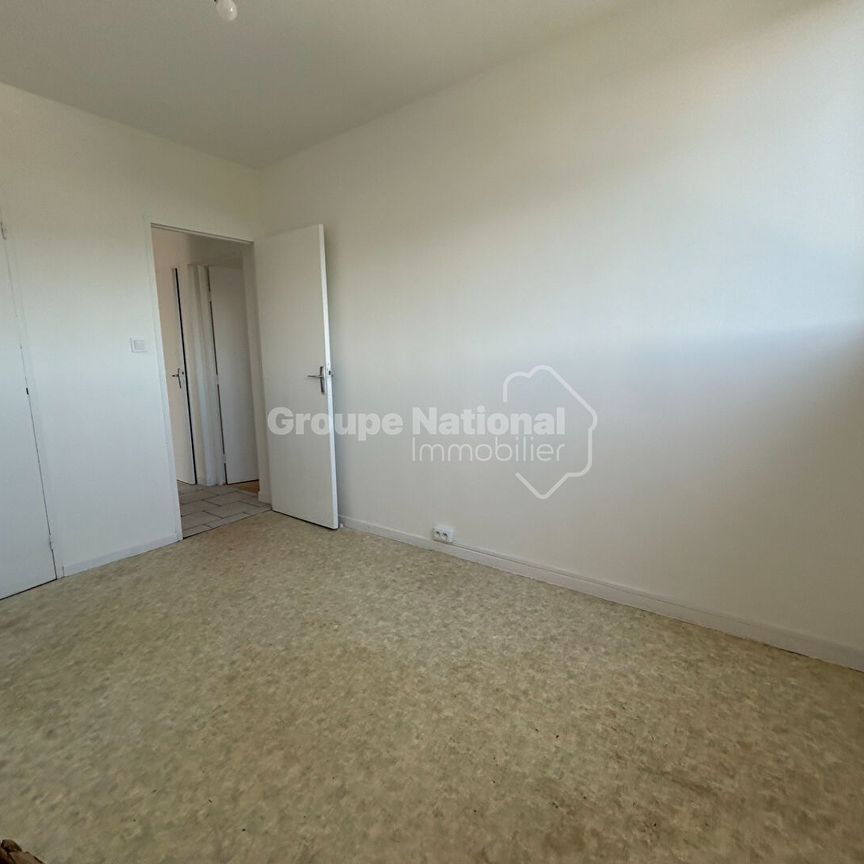 SALON DE PROVENCE : appartement de 4 pièces (72 m²) en location, - Photo 1