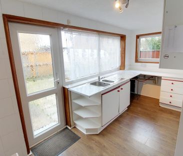 3 bedroom terraced house to rent - Photo 1