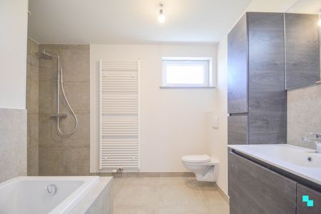 Aangename vrijstaande woning met drie slaapkamers in rustige omgeving. - Foto 5