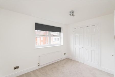 5 bedroom detached house to rent - Photo 4