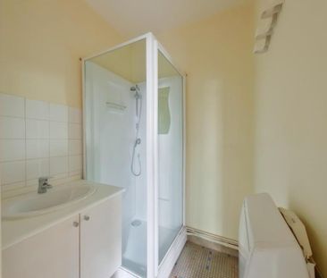Location Appartement 1 pièce 31m² CHATELLERAULT 86100 - Photo 1