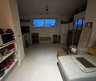 BORDEAUX JARDIN PUBLIC, T1 dans très bel immeuble pierre. - Photo 1