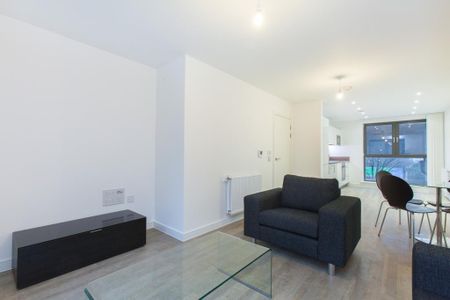 1 bedroom flat to rent - Photo 2
