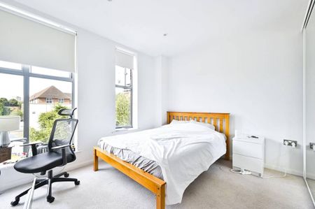 4 bedroom terraced house to rent - Photo 2