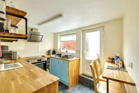 1 bedroom terraced house to rent - Photo 5