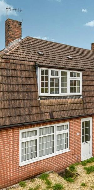 3 bedroom semi-detached house to rent - Photo 1