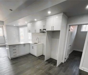 For Lease - 15229 Yonge Street Unit# 2, Aurora, Ontario - Photo 4