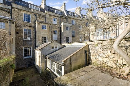 5 bedroom terraced house to rent - Photo 3