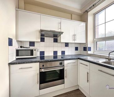 2 bedroom flat to rent - Photo 3