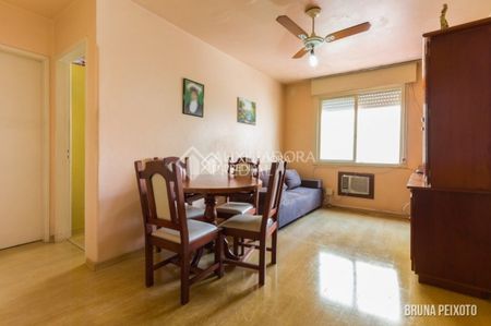 Apartamento com 1 quarto e 46m² para alugar em Passo da Areia, Porto Alegre. - Photo 2